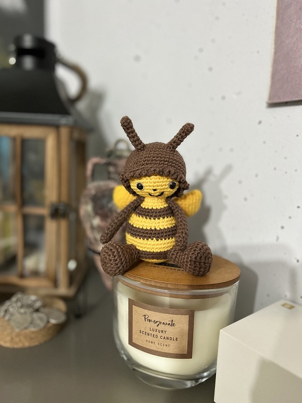 Handmade small Bee